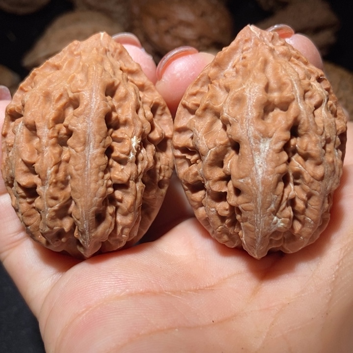 文玩核桃把件东北楸子小雪123