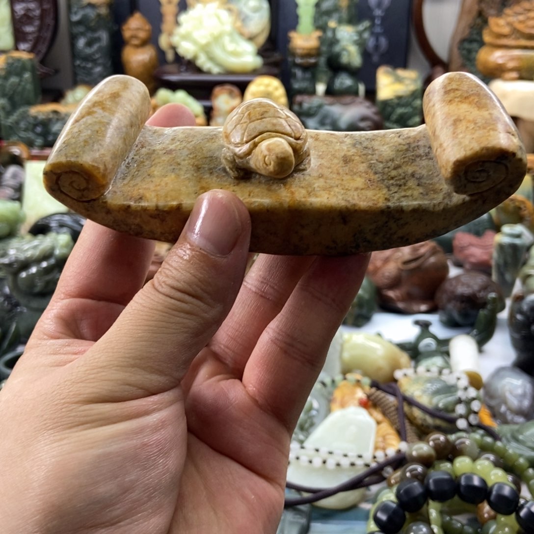 岫岩河磨玉（透闪石质玉）未镶嵌摆件