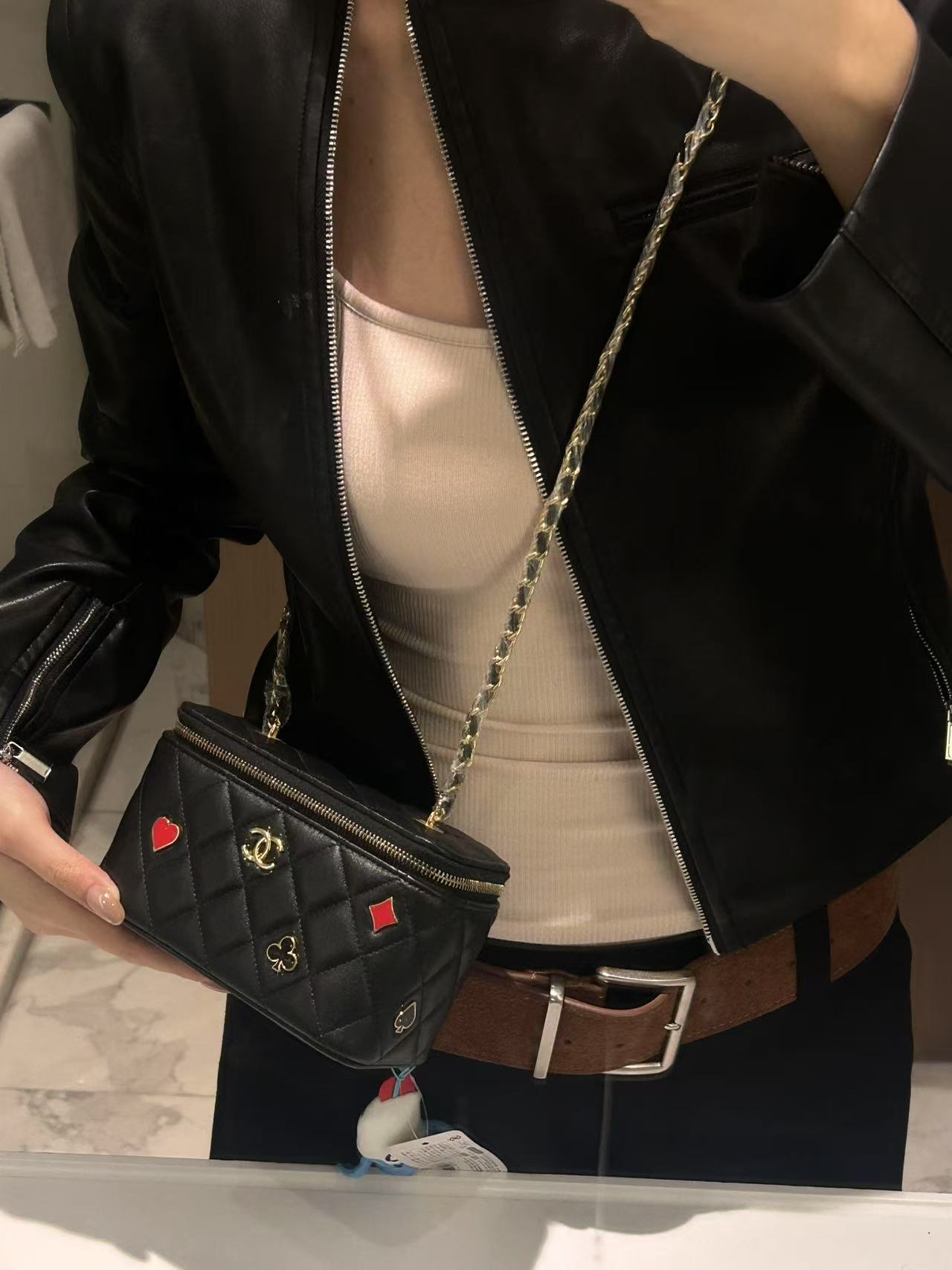 95新 Chanel/香奈儿 展会外场！黑金赌场系列长盒子包 