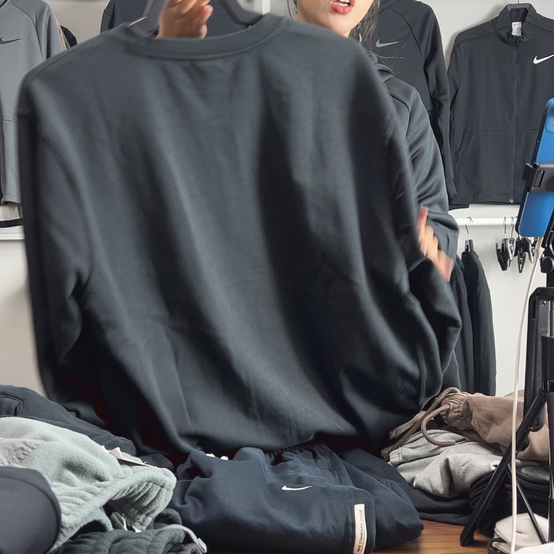 2667卫衣L码140-160斤不退换