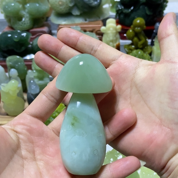 【闪购商品】蛇纹石玉把件未镶嵌