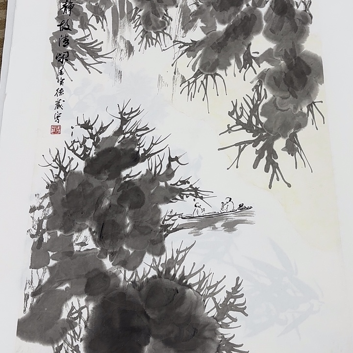 国画花鸟的翅膀和翅膀都是白色的羽毛