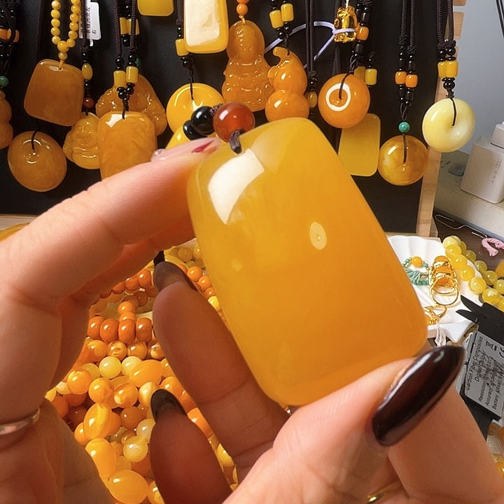 树脂波罗的海鸡油黄无事