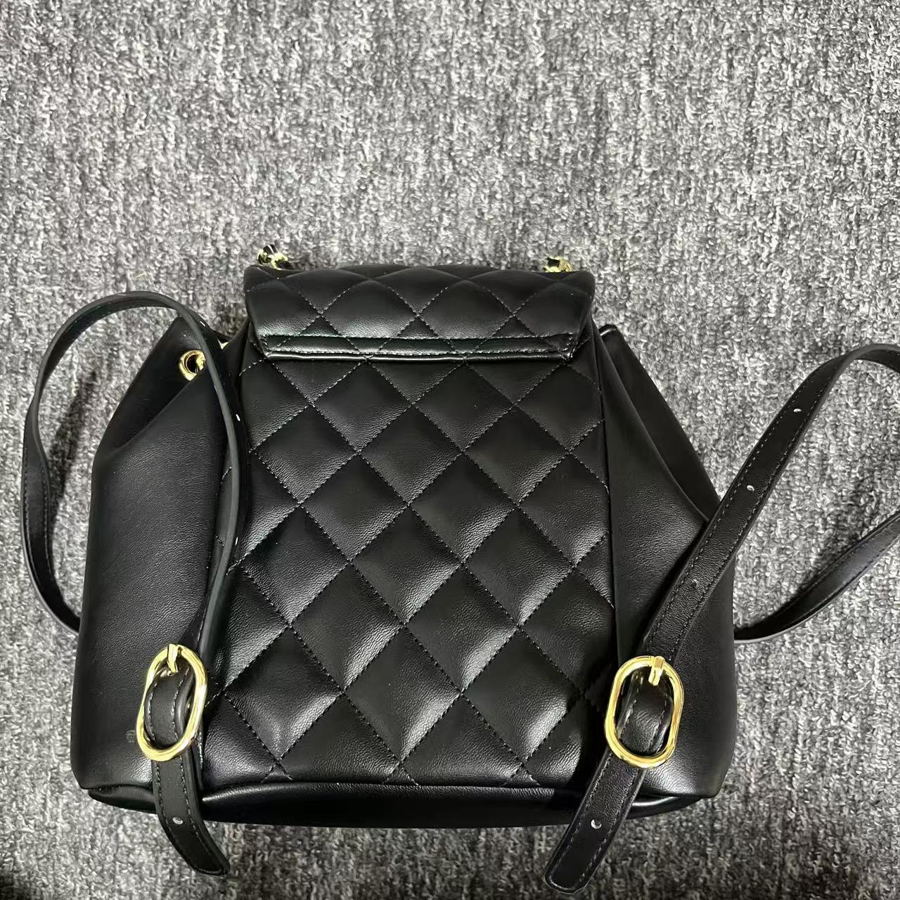 姝宴真皮女包双肩包黑色