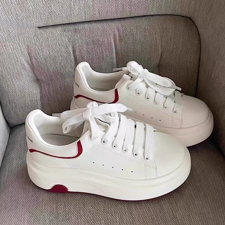 SAGGYKK/闪瑶2025新款时尚百搭小白鞋女高颜值厚底增高休闲运动鞋