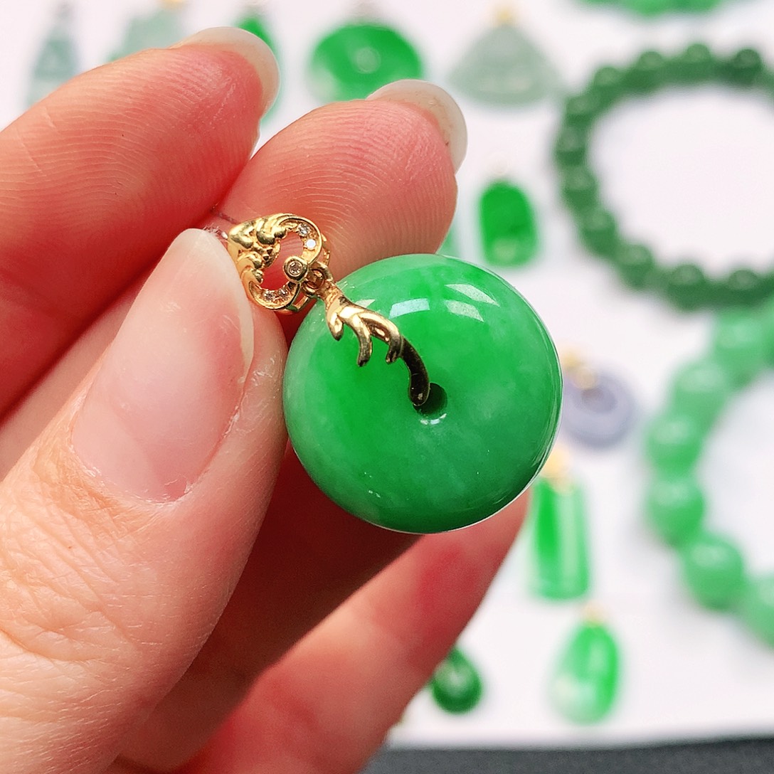 吊坠(不含链)18K金镶嵌翡翠