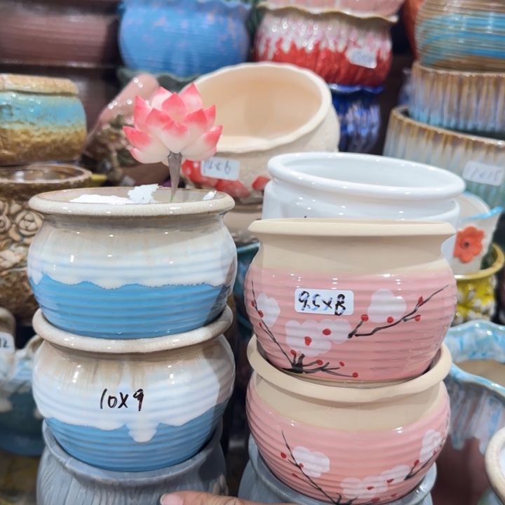 凑9块包邮，有孔，陶瓷花盆