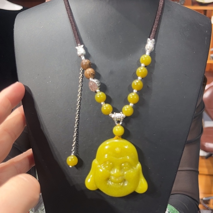 颈饰未镶嵌和田玉