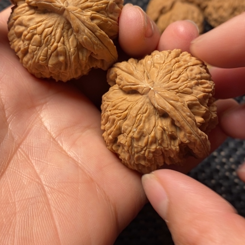 【闪购商品】文玩核桃吊坠恺**下白狮子