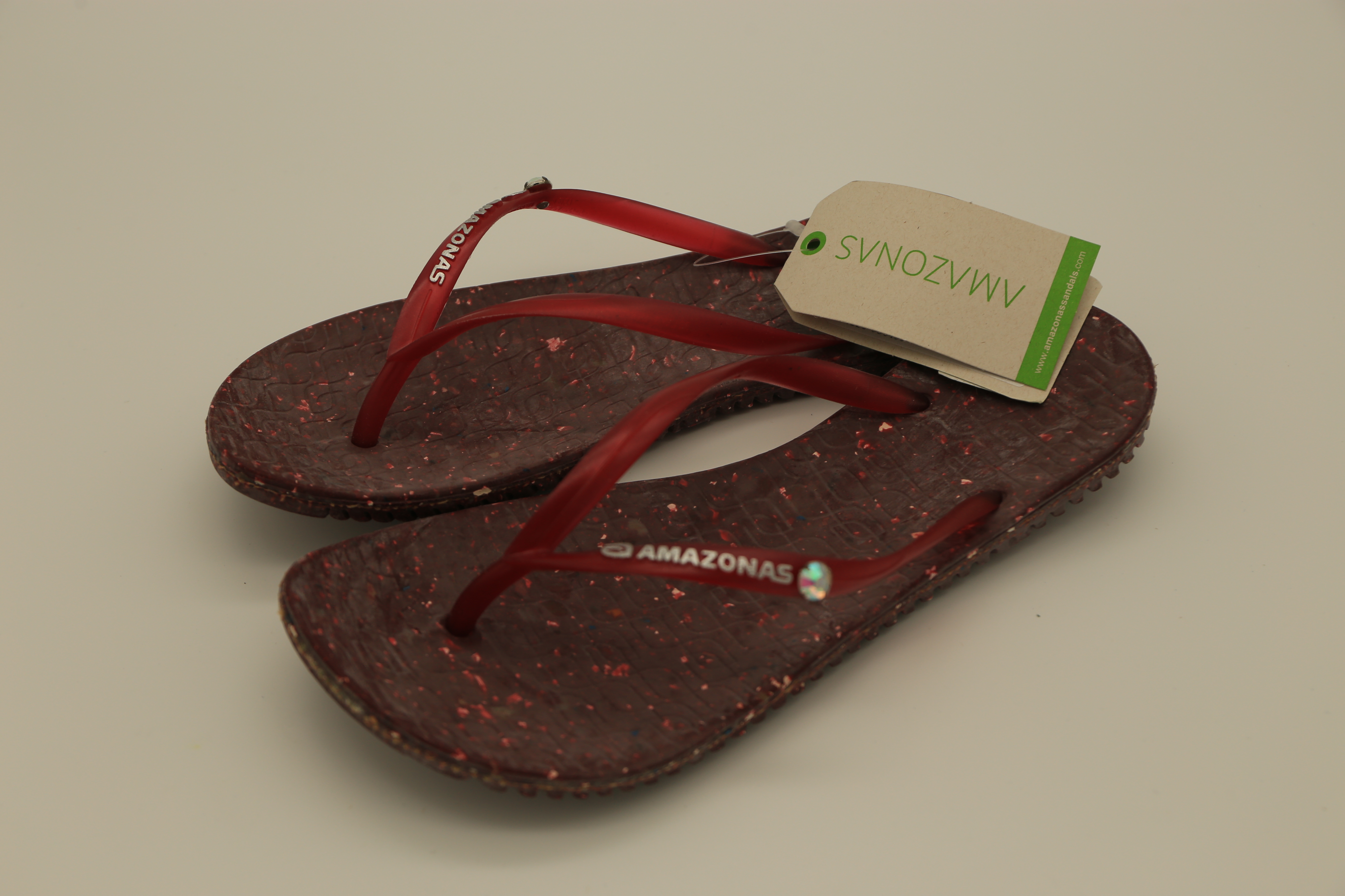 537551巴西原装进口人字拖时尚防滑轮胎底橡胶休闲情侣