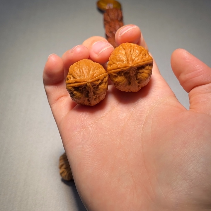 文玩核桃把件异形530