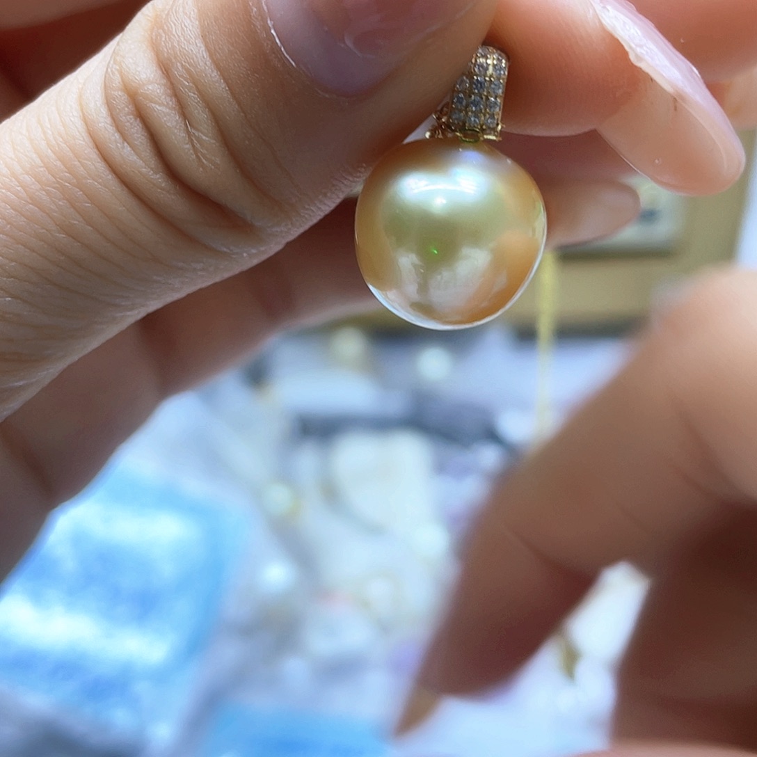 海水珍珠颈饰18K金镶嵌