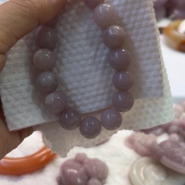 石英岩玉未镶嵌手镯