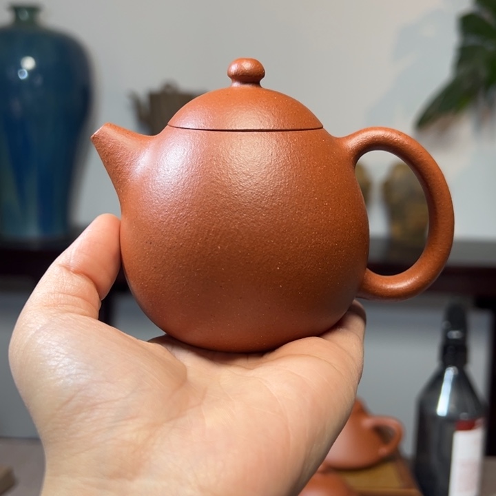 紫砂茶壶龙蛋红降坡210
