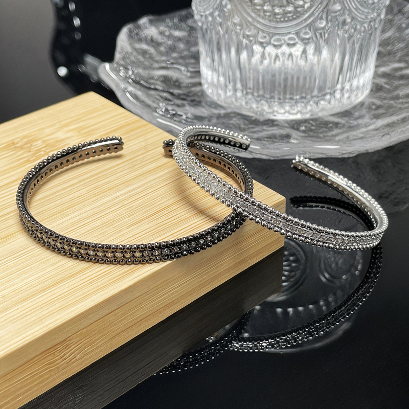 铜合金手镯 满天星镶钻开口黑白手镯高级气质时尚百搭手镯