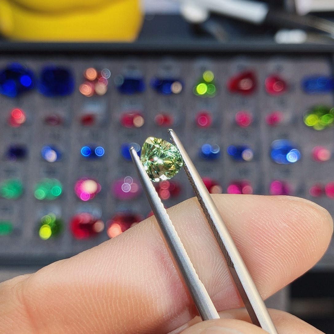 碧玺裸石未镶嵌1.02克拉