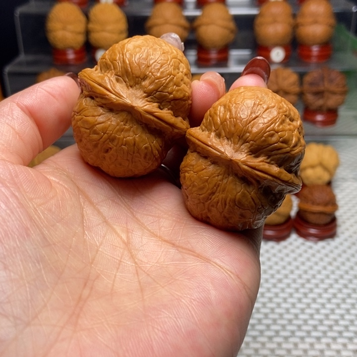 文玩核桃把件4粗筋玉罗汉