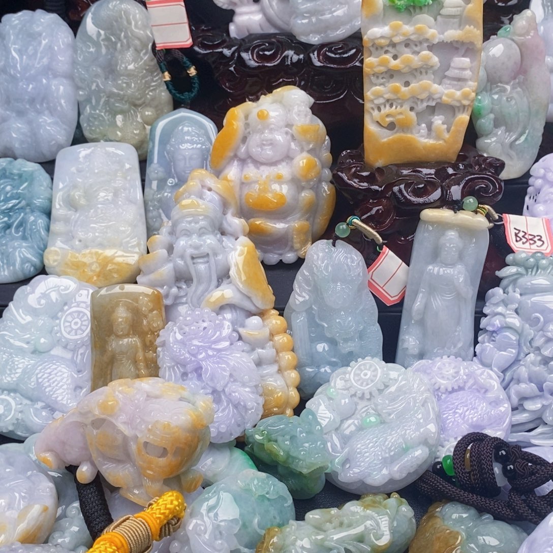 吊坠(不含链)未镶嵌翡翠