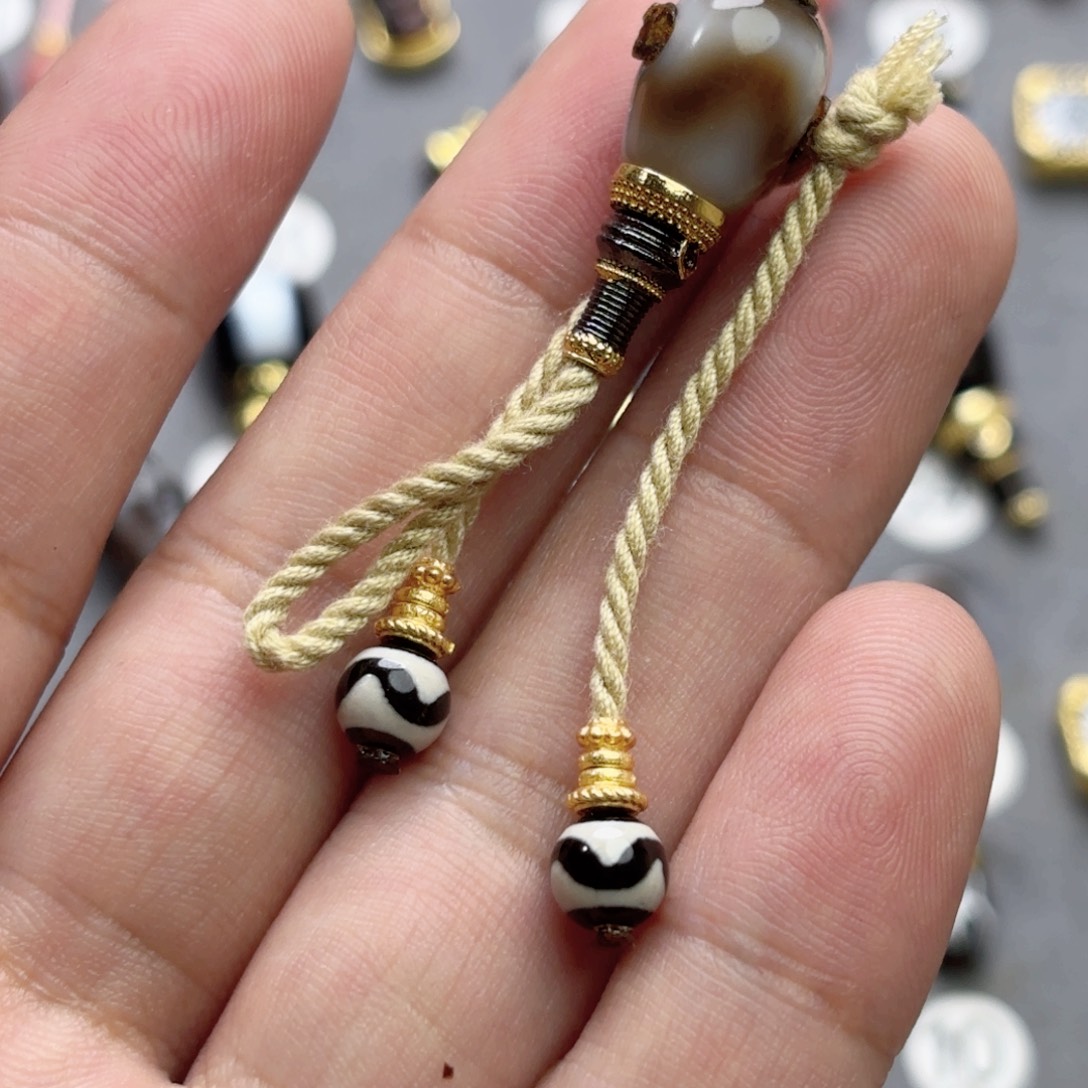 F***.玛瑙/玉髓未镶嵌文玩配饰