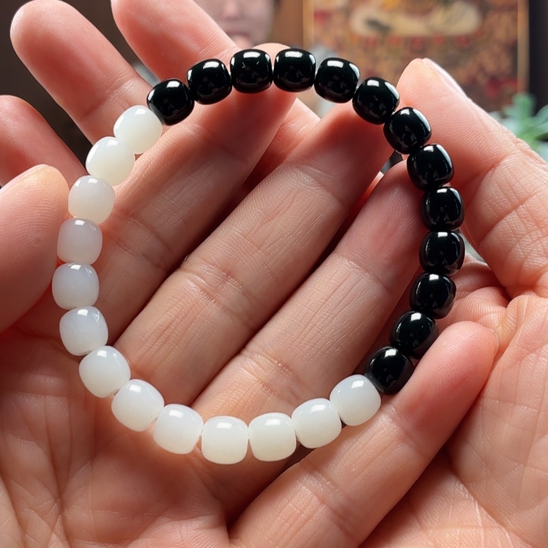 哪***吒和田玉未镶嵌手链新疆和田玉