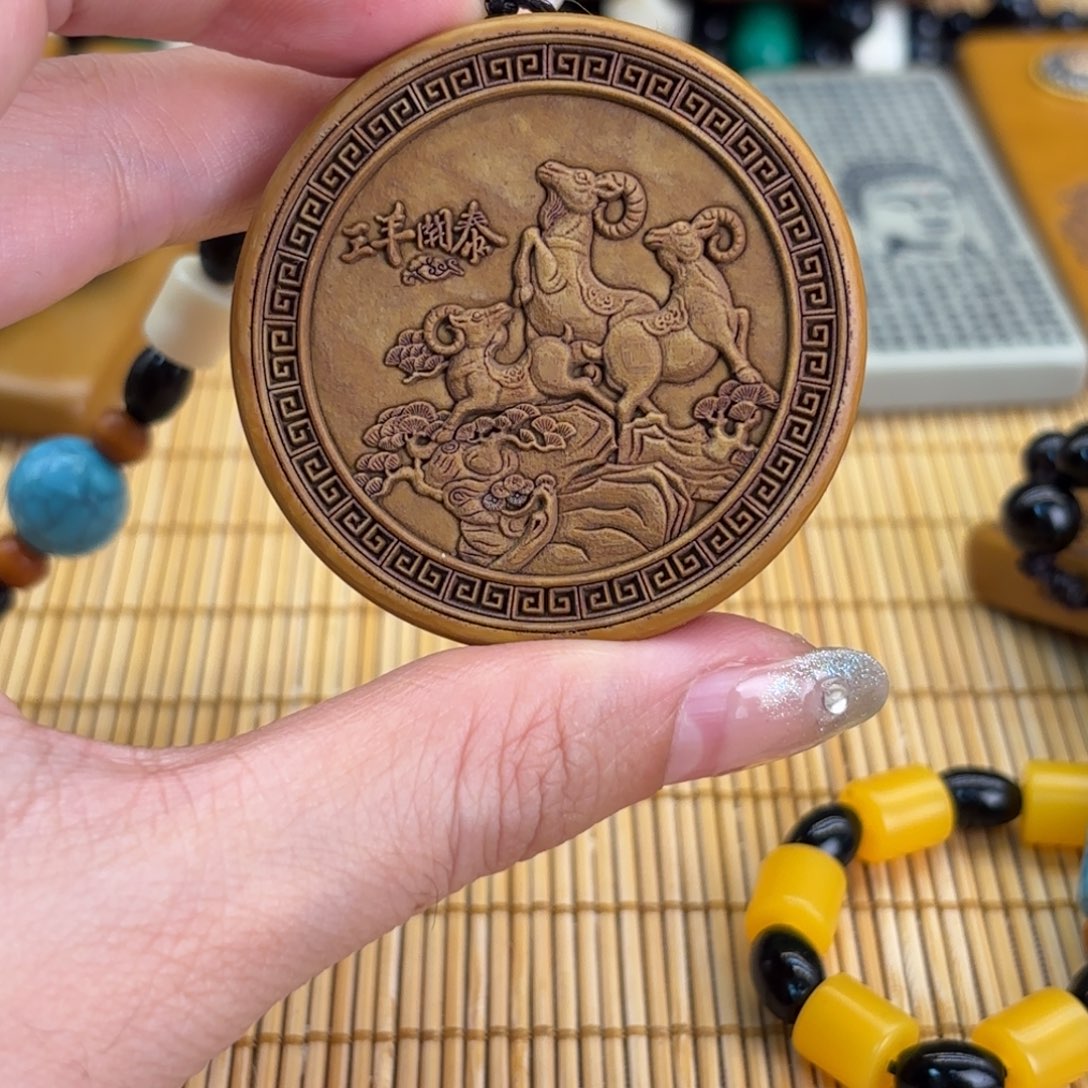 石材，咯哦摸摸我小心翼翼我我哦