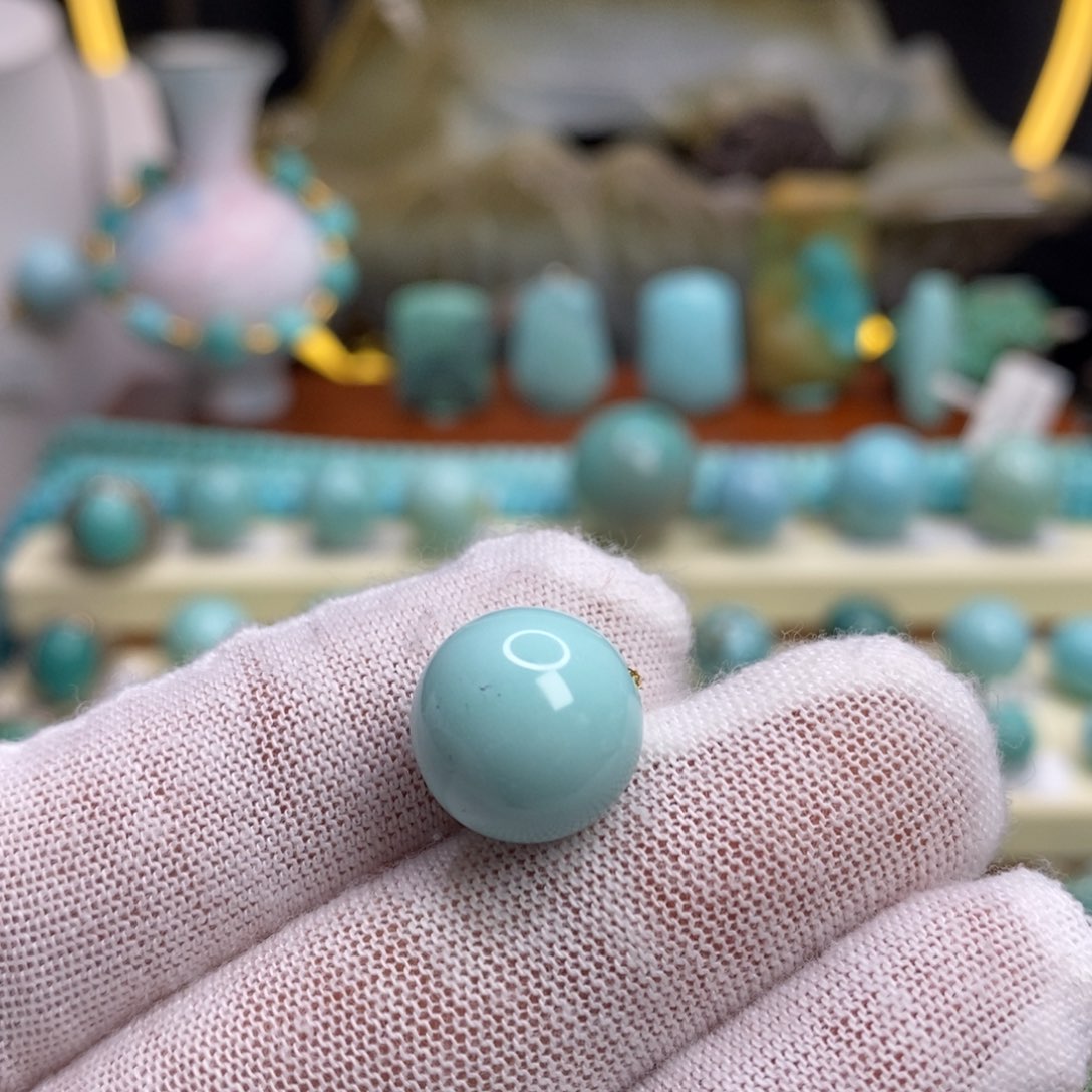 绿松石未镶嵌珠宝奇石13.5