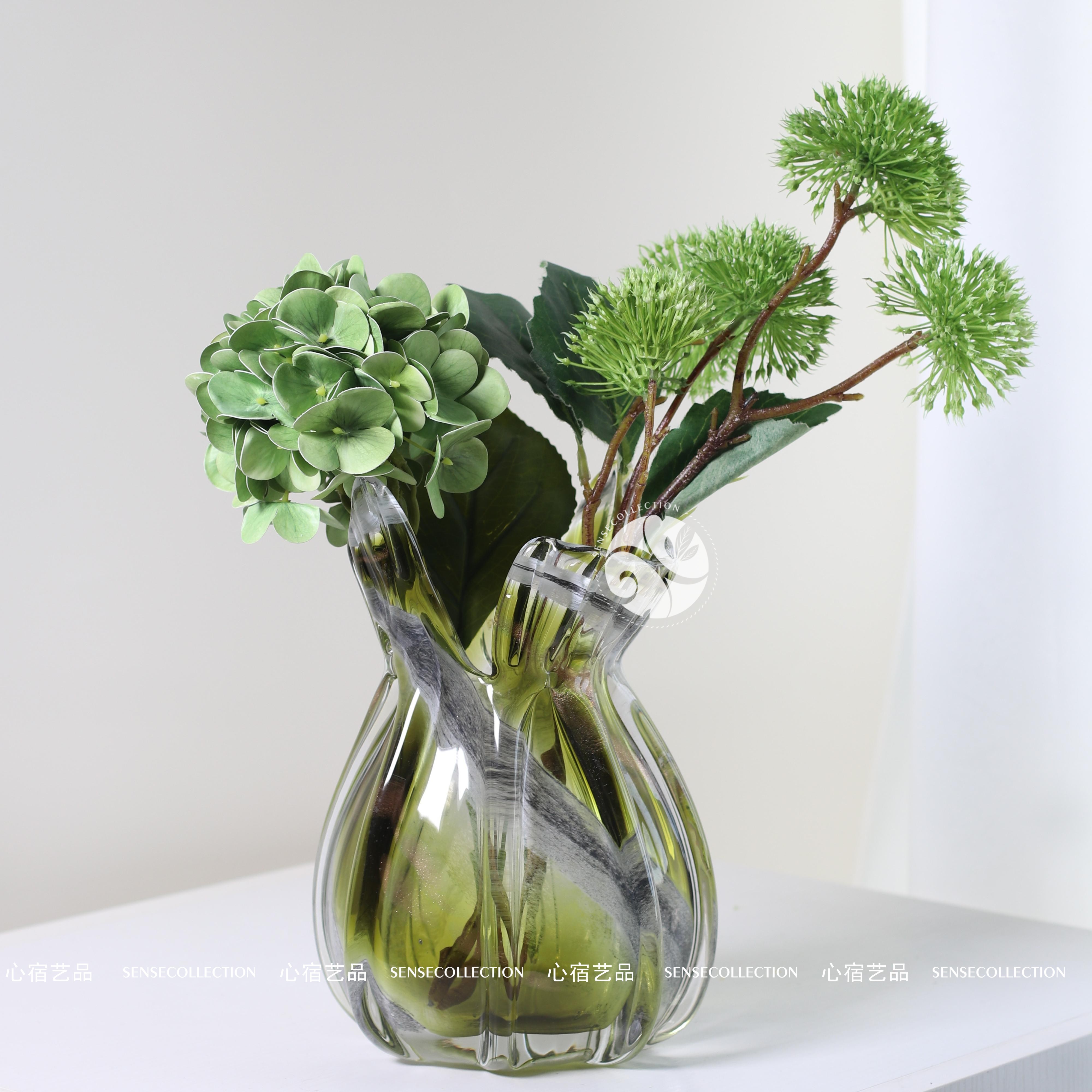 花瓶轻奢高级感绿色手工制作创意花边家用鲜花干花插花琉璃器皿