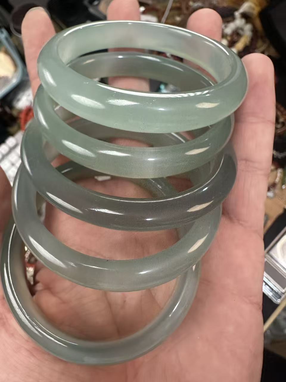 (云）玛瑙手镯一个56圈口
