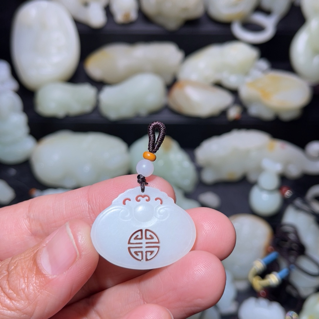 和田玉颈饰未镶嵌紜*