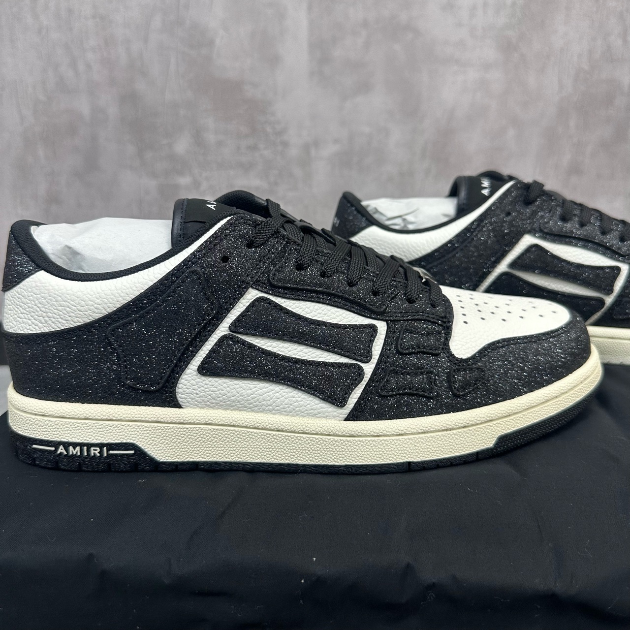 全新未使用 YSL/圣罗兰  Amiri 骨头鞋 黑白细闪配色 全新全套