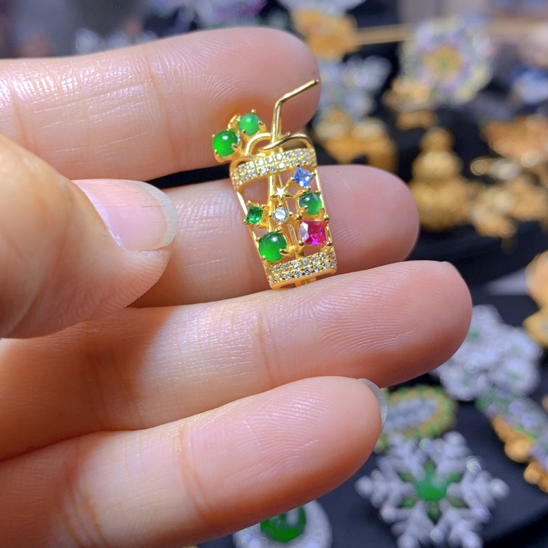 翡翠耳钉银S925镶嵌天然翡翠
