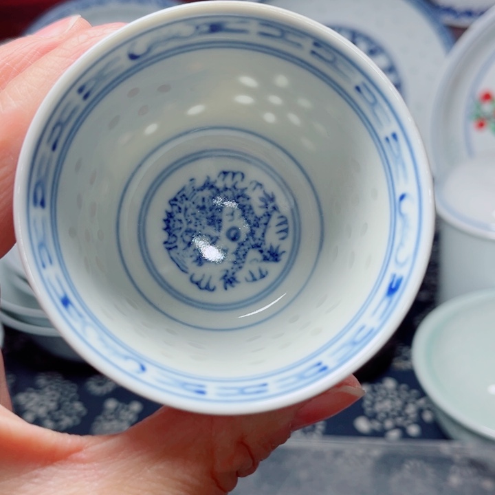  青花玲珑龙纹二缸中