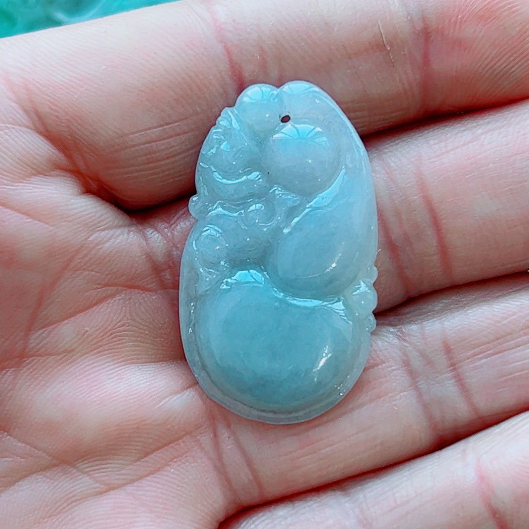 翡翠未镶嵌颈饰葫芦挂件