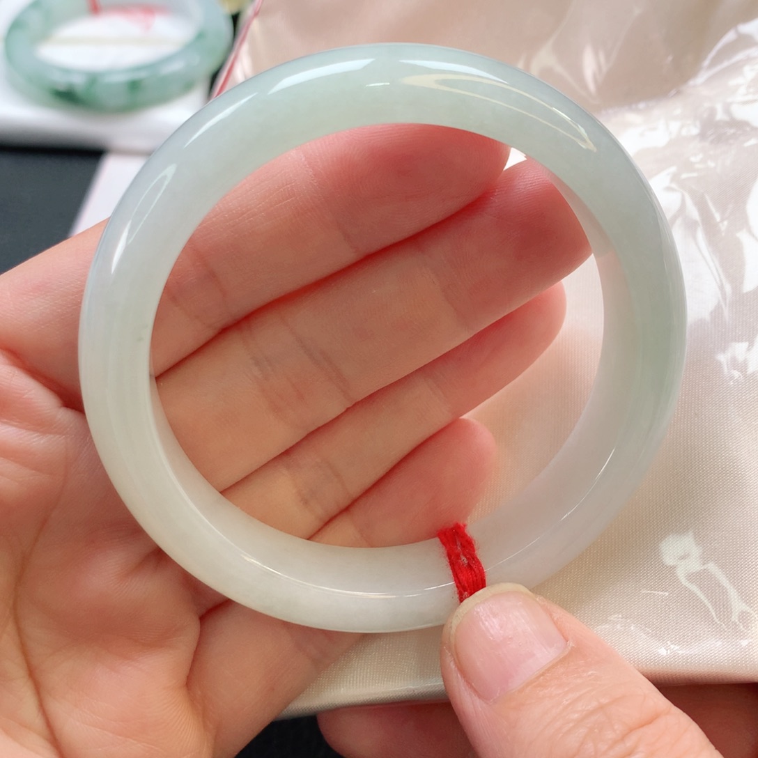 翡翠手镯未镶嵌57正