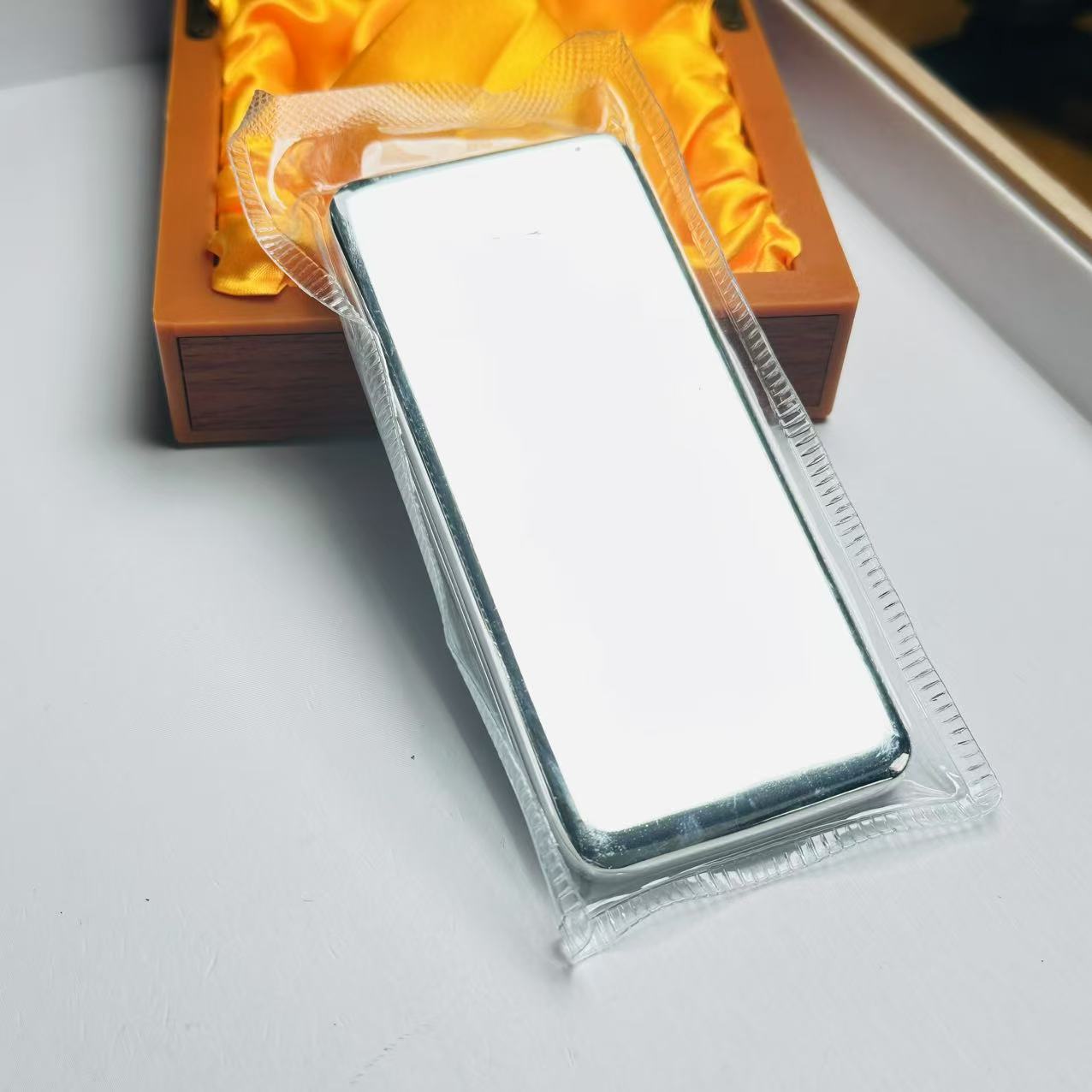 t221通体里外一致纯箔臻奢品时尚摆件多样性发其一