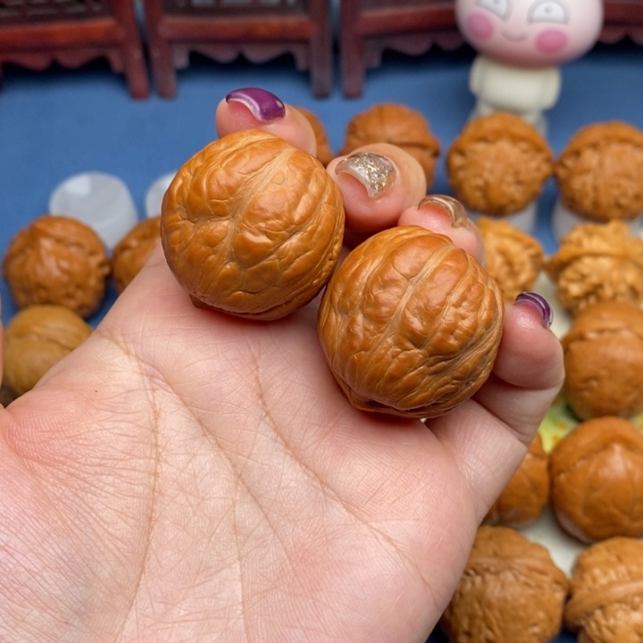 文玩核桃把件水晶蟾