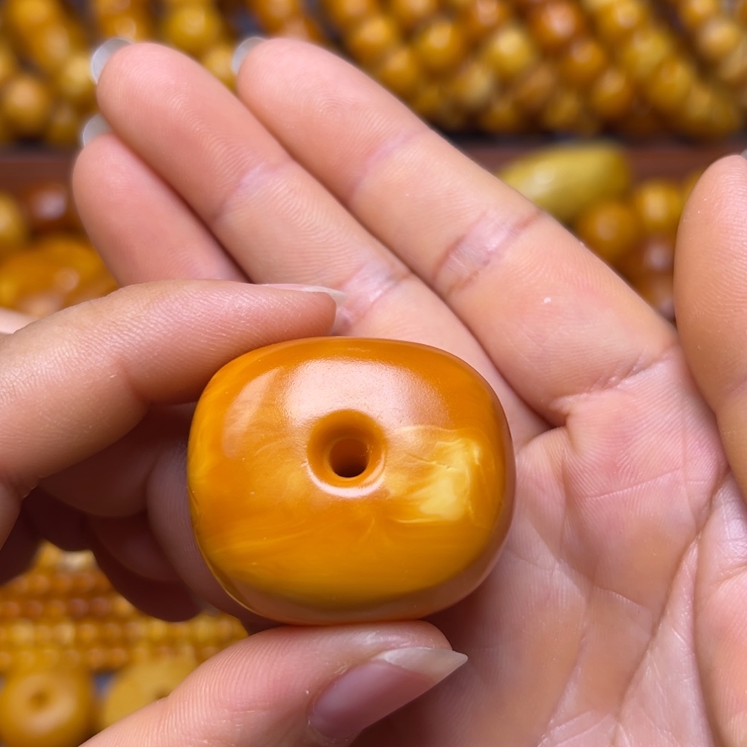 蜜蜡未镶嵌吊坠(不含链)