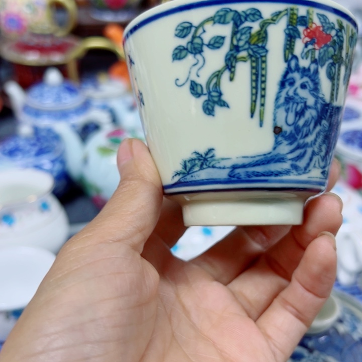 摆件哈喽哈哈的笑容