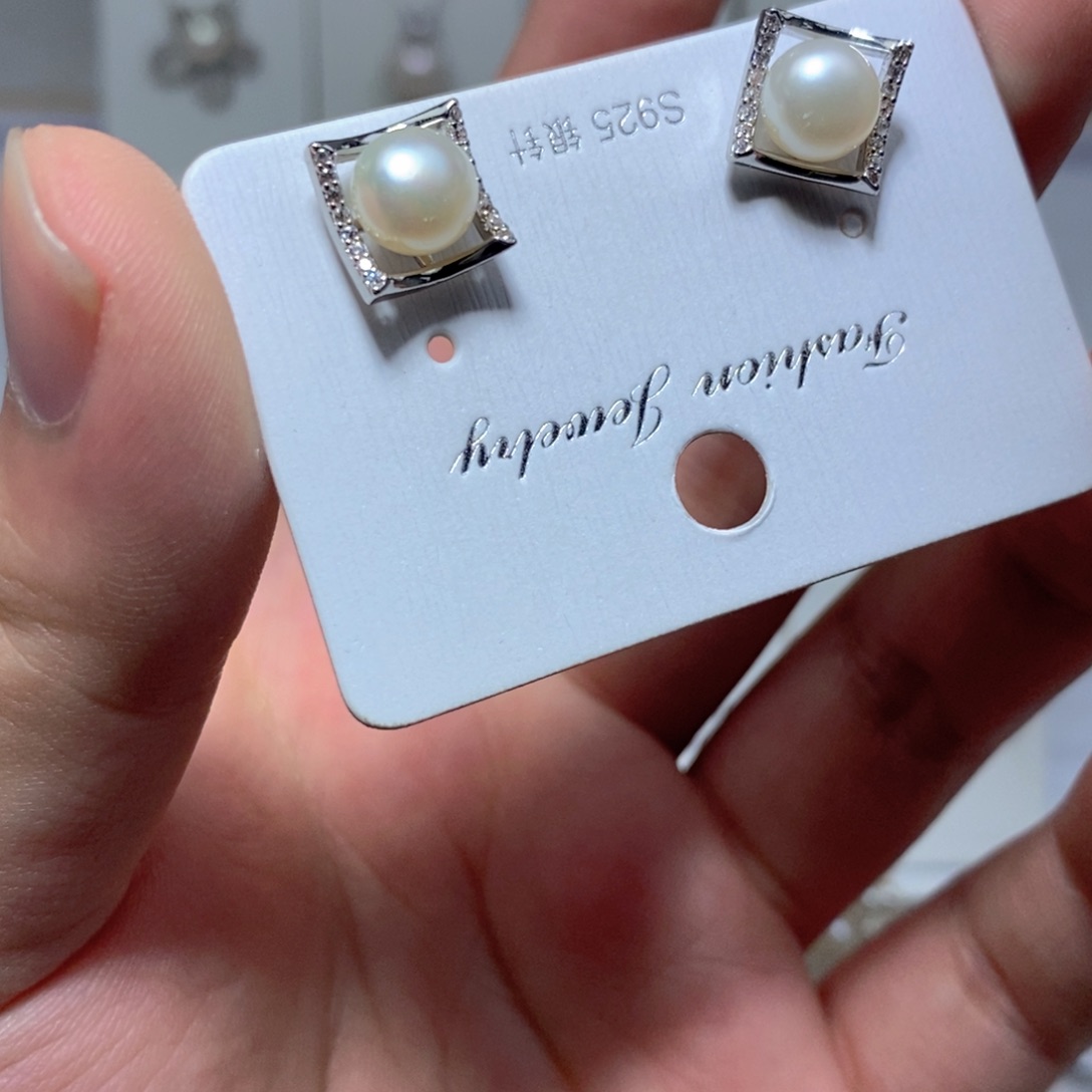 淡水珍珠未镶嵌耳饰