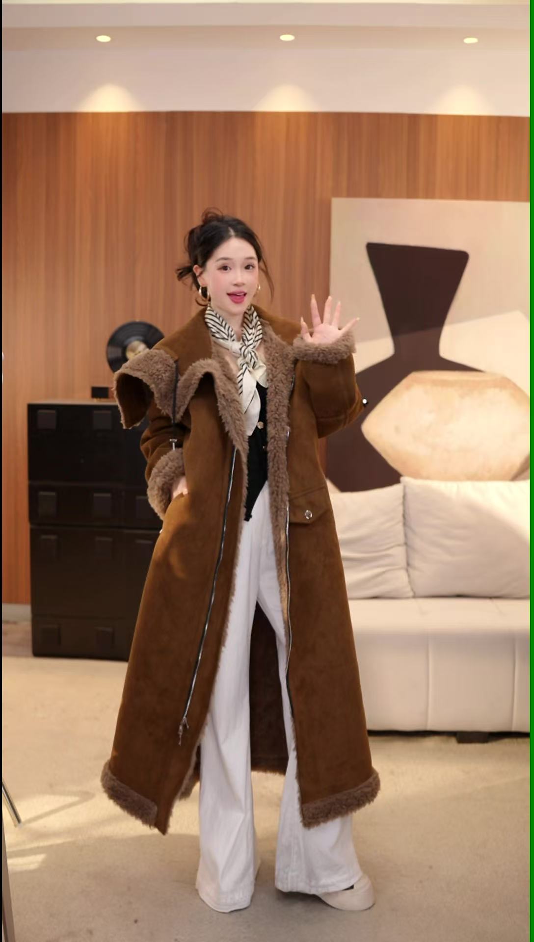 2025新款设计感长款麂皮绒毛毛外套