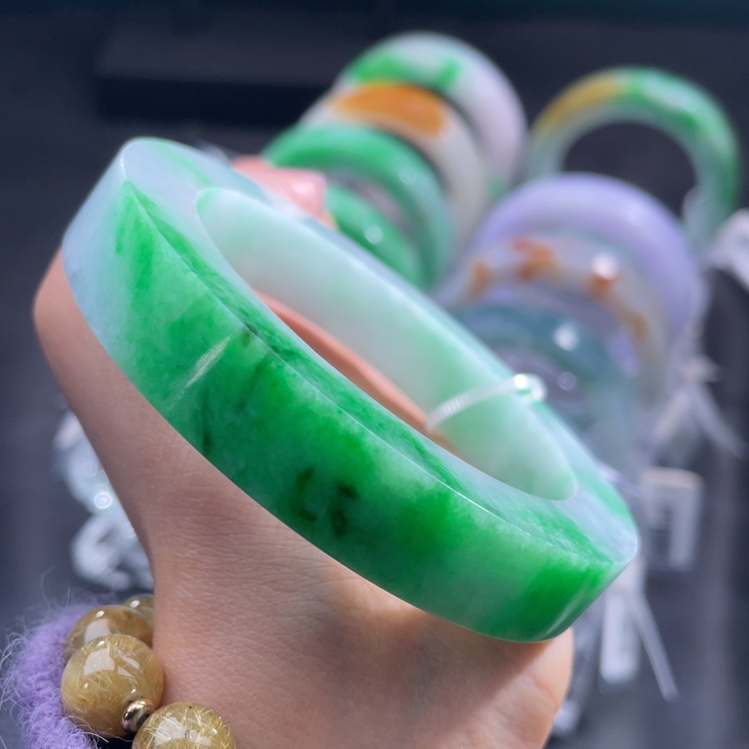 定制翡翠未镶嵌正圈