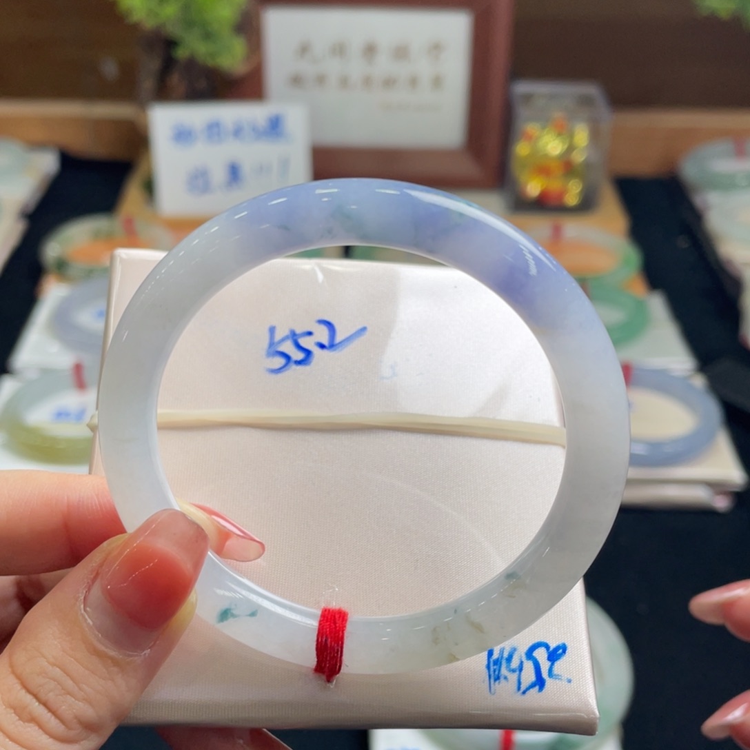 翡翠手镯未镶嵌55.2圆