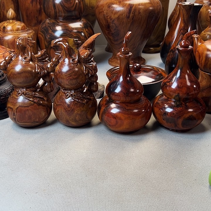 用****9老挝大红酸枝葫芦一对 越黄葫芦一对