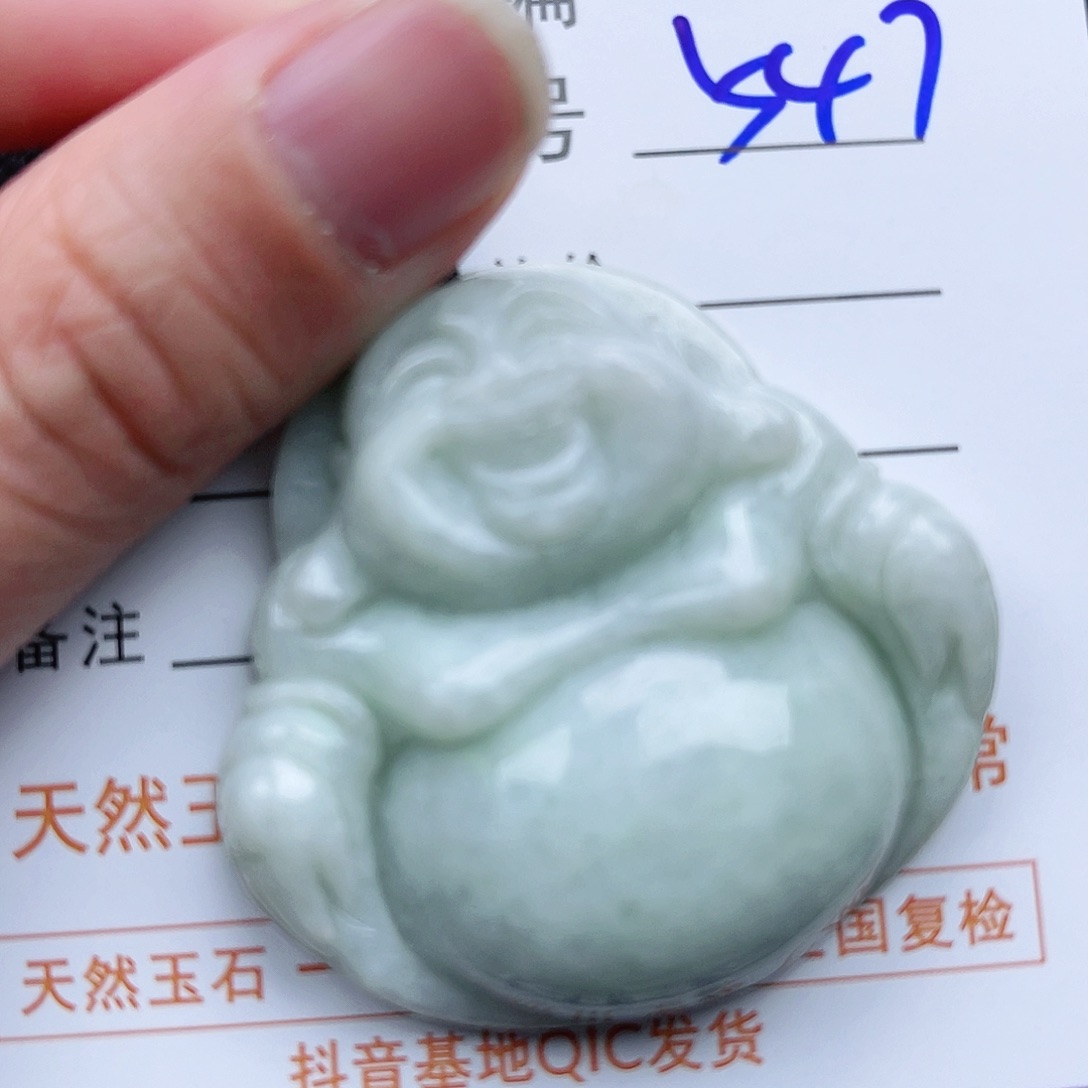 翡翠颈饰未镶嵌佛公