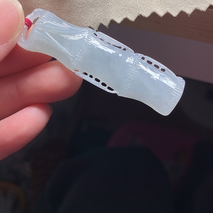 翡翠颈饰未镶嵌吊坠