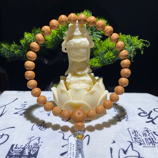 408号尼泊尔凤眼菩提，尺寸11.6-8毫米，30颗，一图一物已打底点封