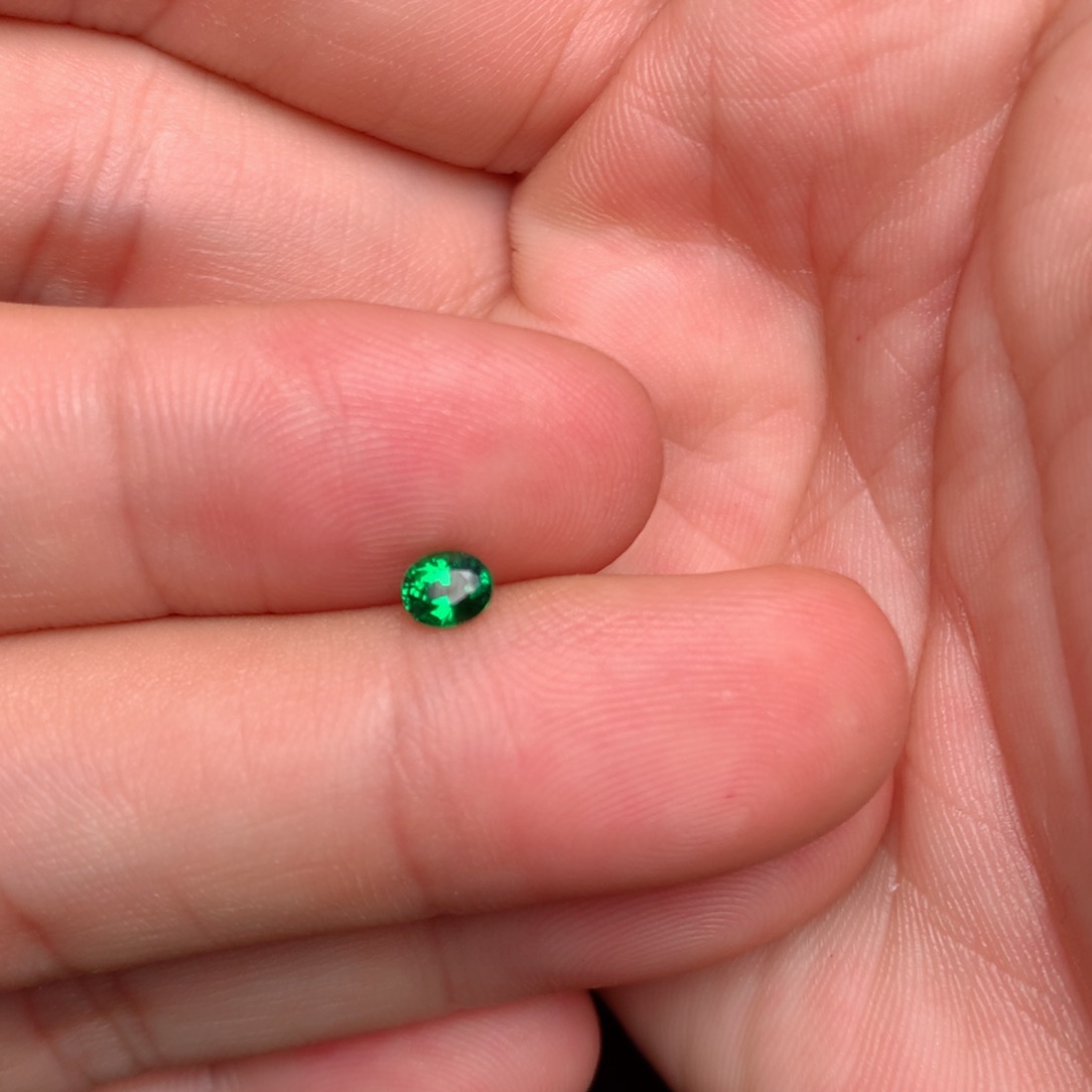 未镶嵌裸石石榴石（沙弗莱）柠*水