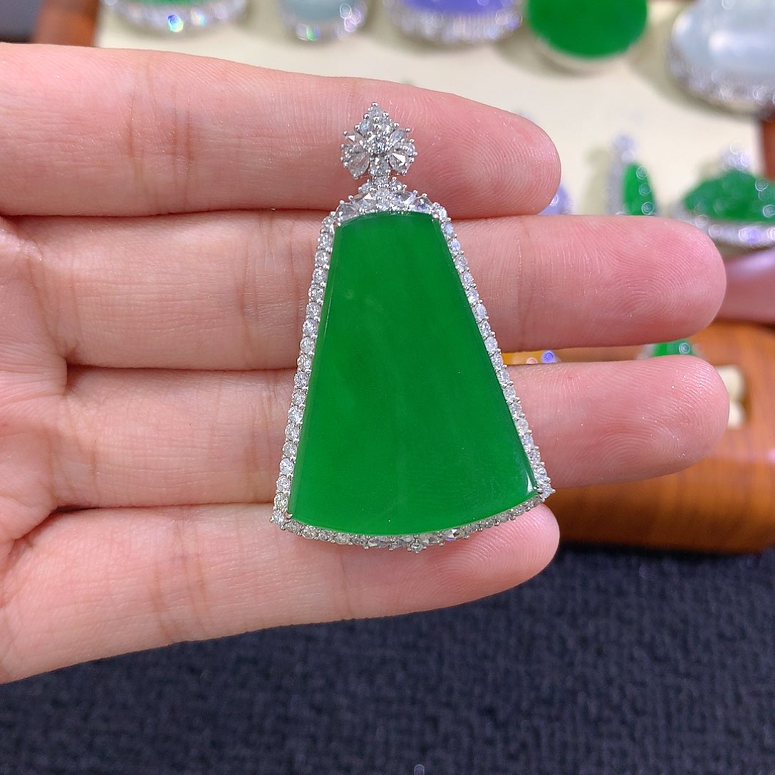 【闪购商品】翡翠18K金镶嵌吊坠(不含链)无事牌