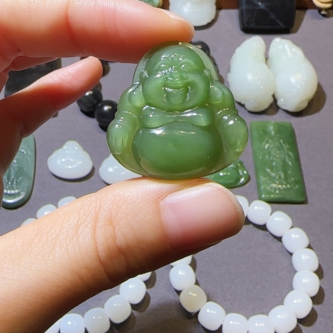 和田玉未镶嵌颈饰