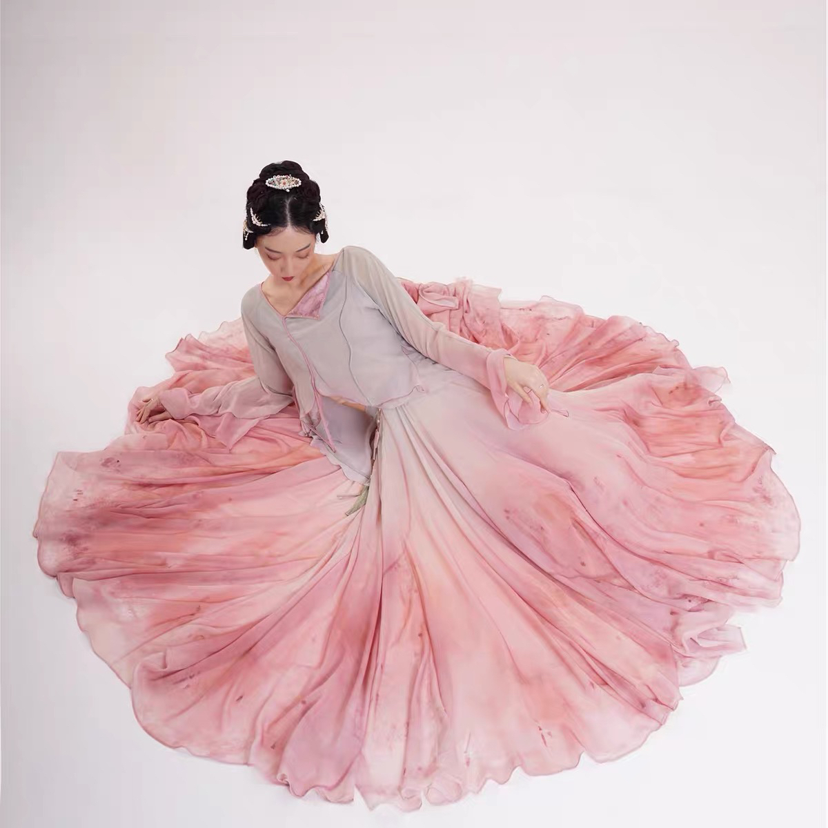 千鹤万蝶|承承釉色古风古典舞蹈汉元素新中式720度大摆裙文物粉绿